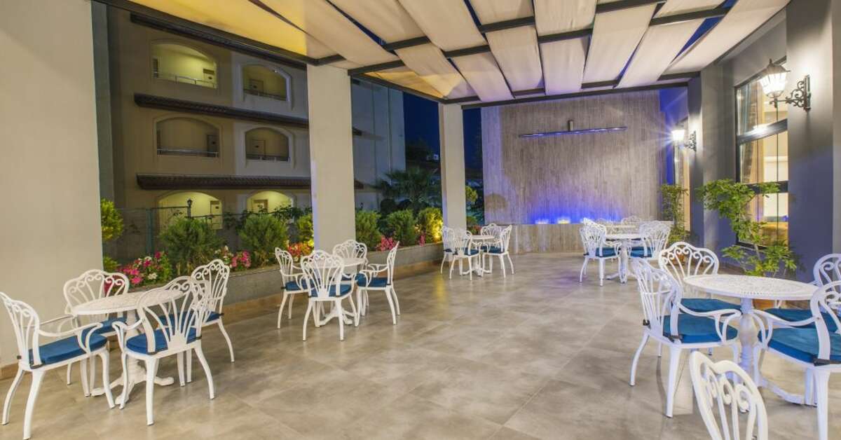 Een foto van de faciliteiten bij Mira Meridia Beach Hotel