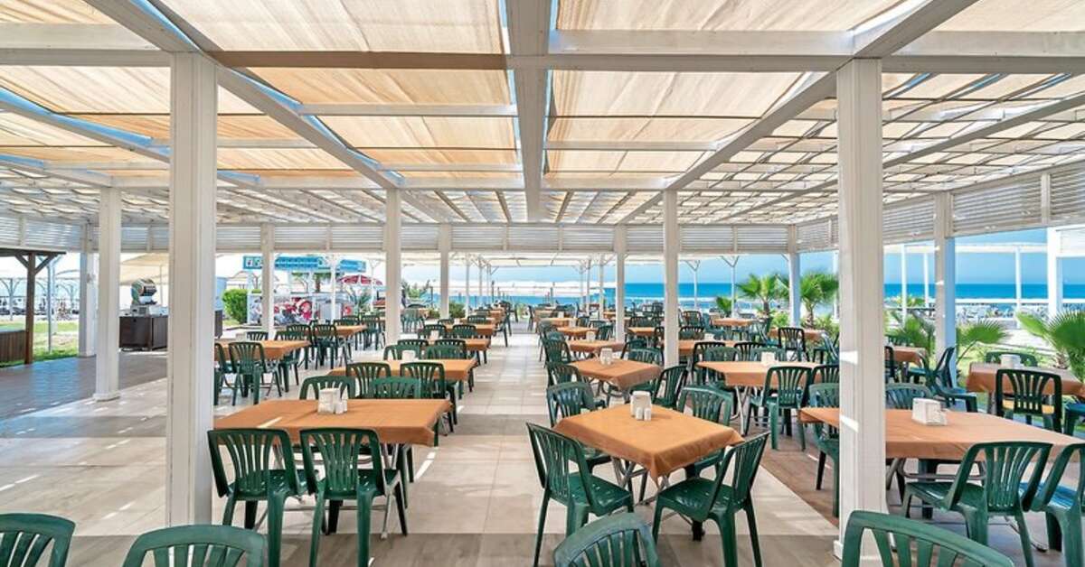 Een foto van het terras bij Orfeus Queen