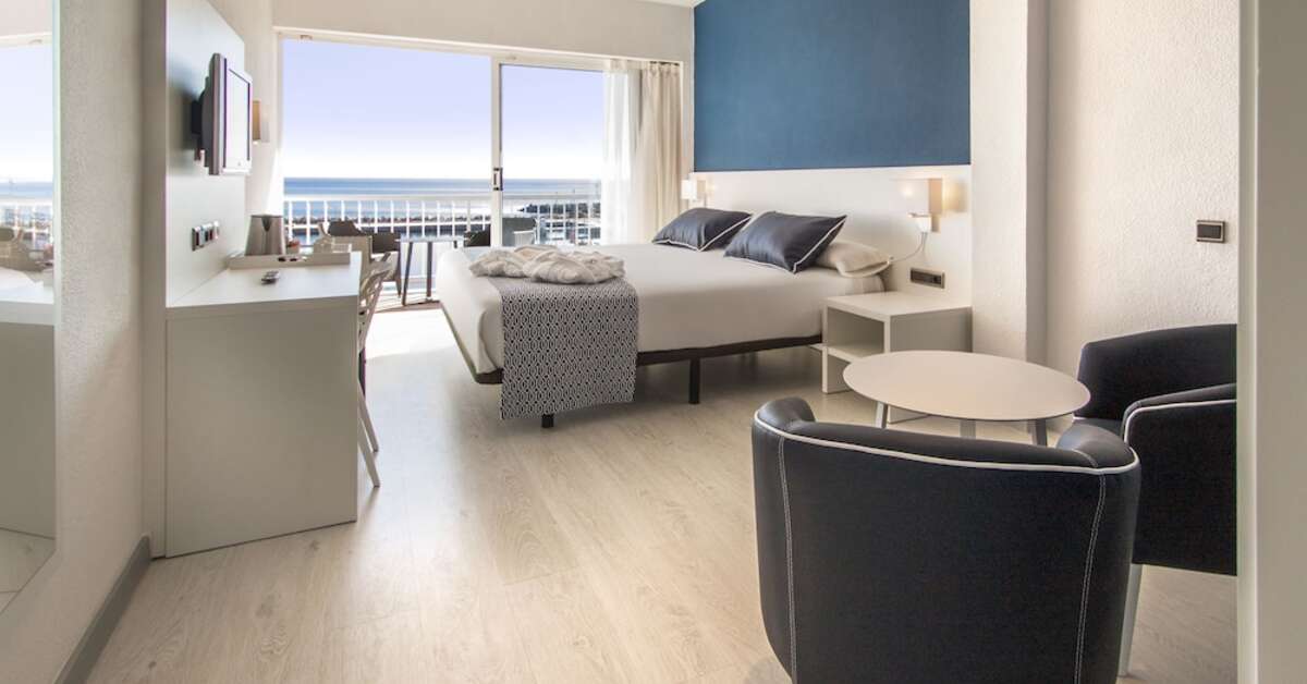 Een foto van Catalonia del Mar