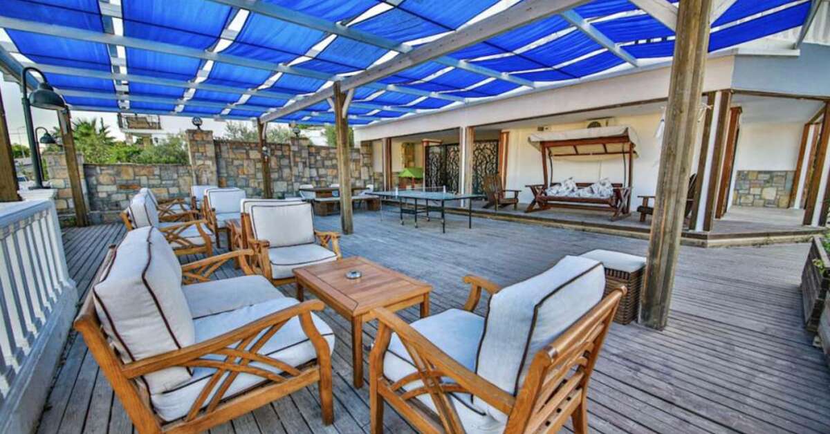 Een foto van het terras bij Smart Holiday Hotel