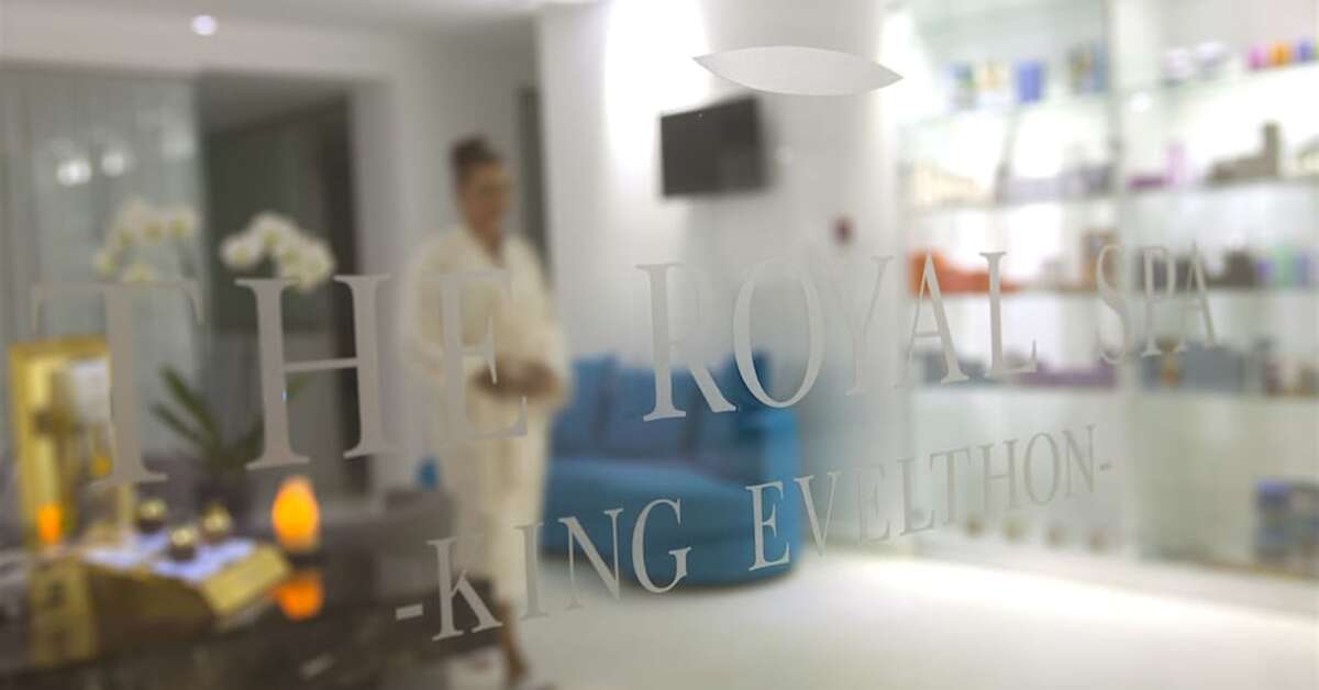 Een foto van The King Evelthon Beach Hotel & Resort