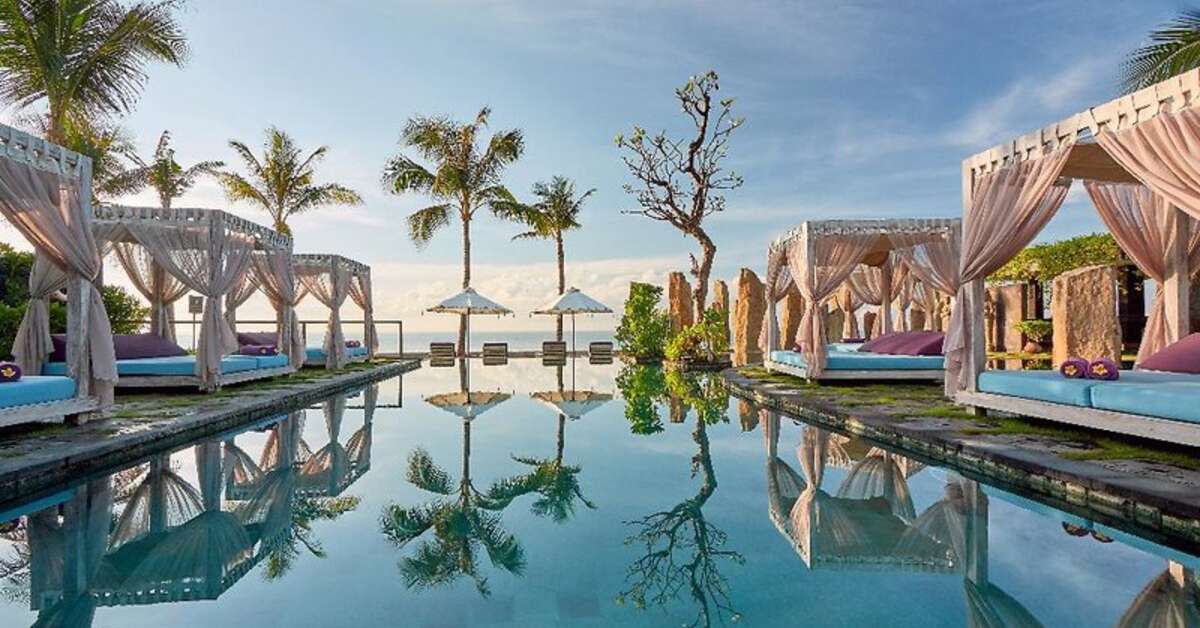 Een foto van The Royal Purnama