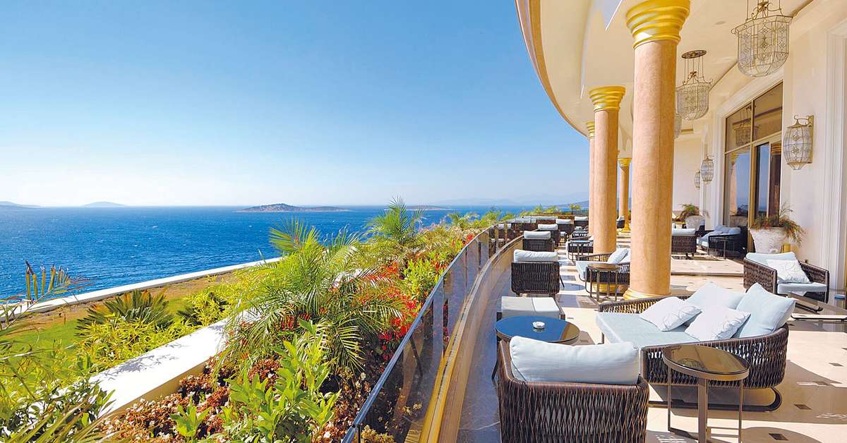 Een foto van het terras bij The Plaza Bodrum