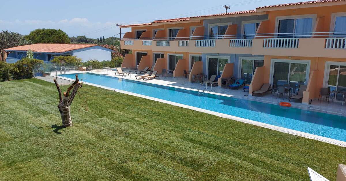 Een foto van het zwembad bij Hotel Ibiscus Corfu
