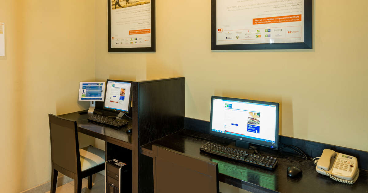 Een foto van het interieur van Holiday Inn Express Dubai Jumeirah