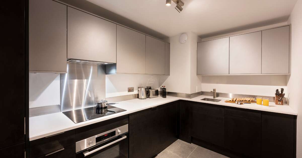Ein Foto Tower Residences by Blue Orchid