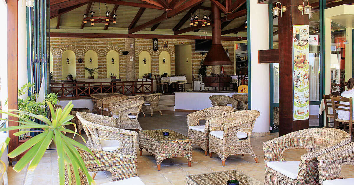 Een foto van het terras bij Sun Boutique Hotel