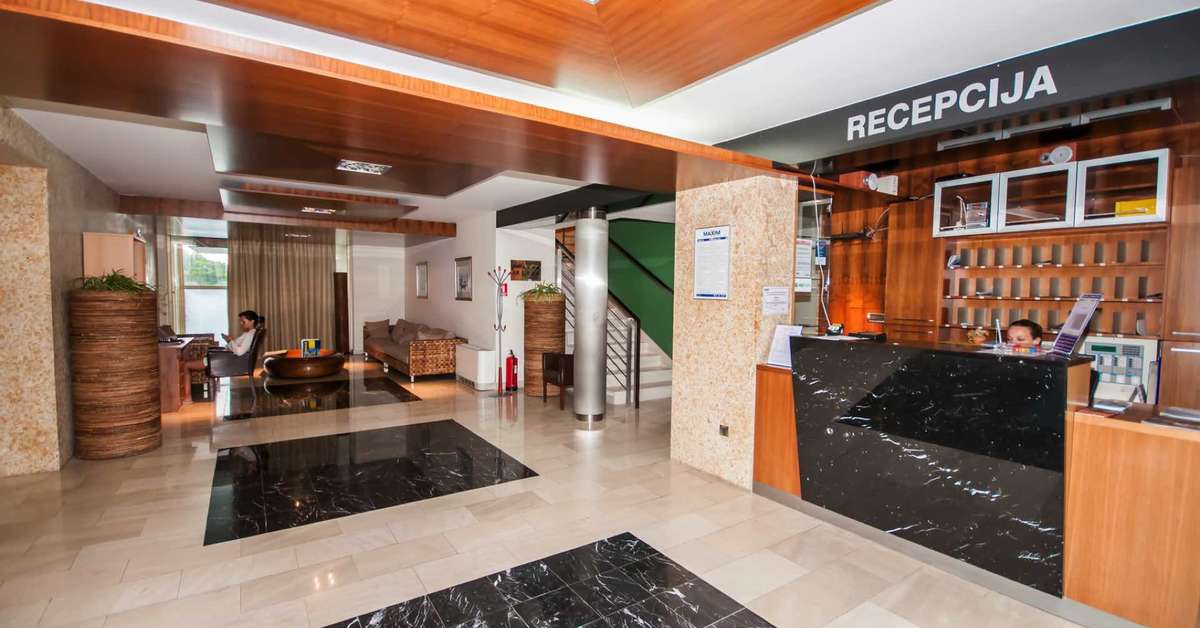 Een foto van het interieur van Hotel Maxim