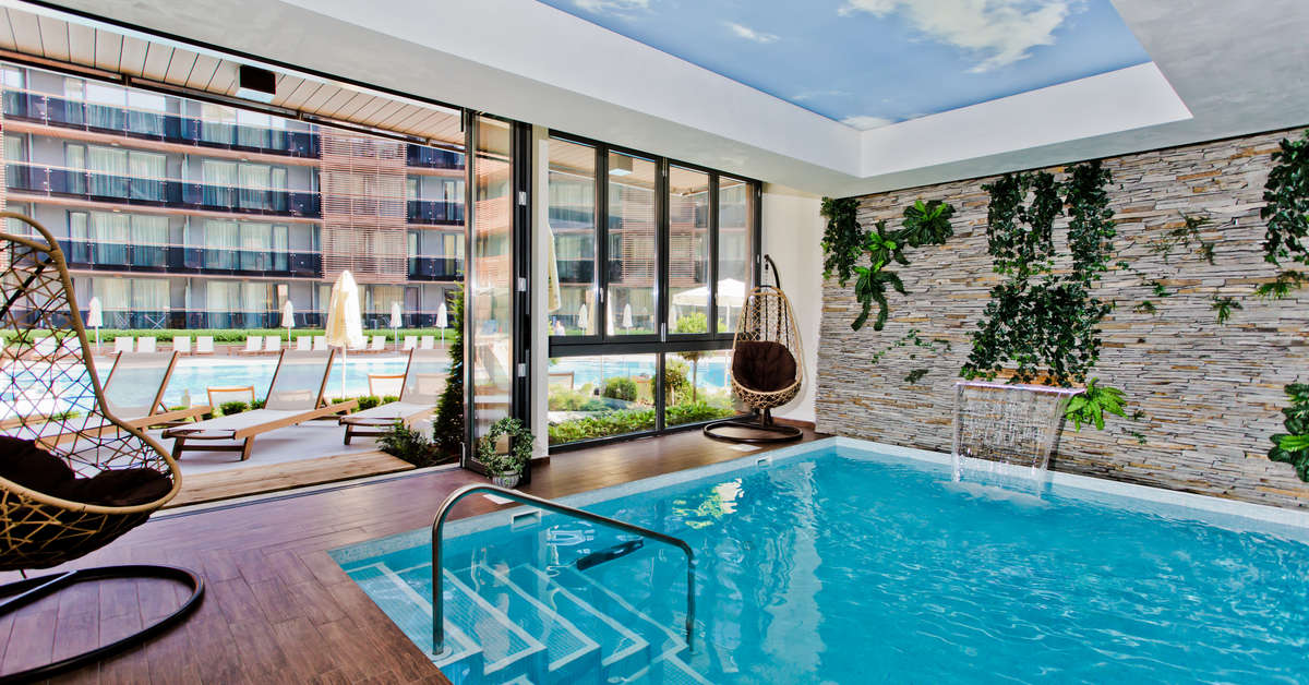 Ein Foto vom Pool im Galeon Residence Spa