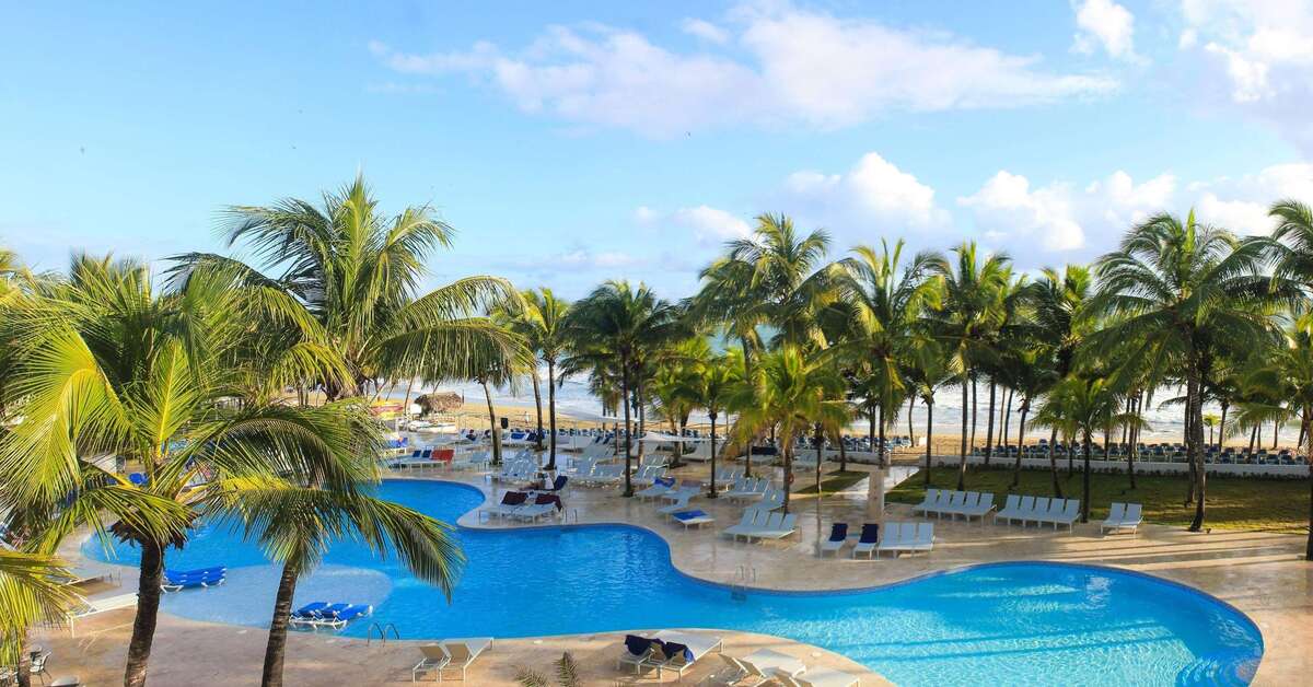 Een foto van het zwembad bij Viva Wyndham Tangerine