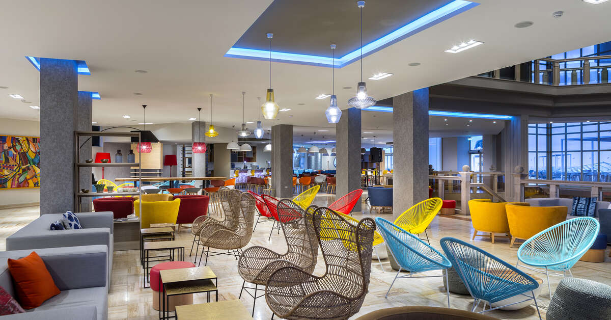 Een foto van het interieur van Leonardo Laura Beach & Splash Resort