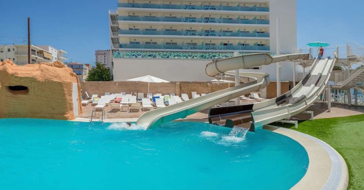 Een foto van het zwembad bij Villa Luz Family Gourmet & All Exclusive Hotel