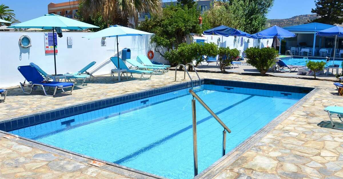 Ein Foto vom Pool im Galeana Beach Hotel