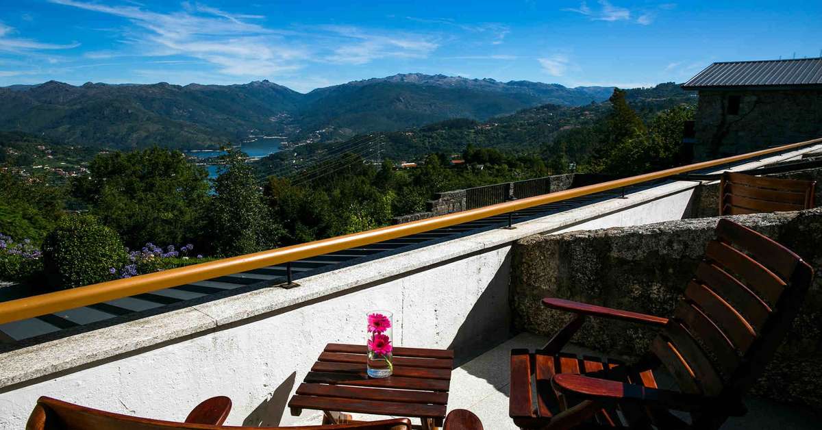 Een foto van het terras bij Pousada do Geres Canicada