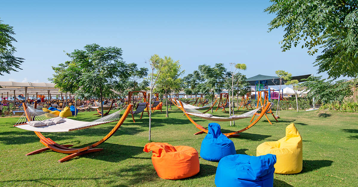 Een foto van het terras bij Hotel Diamond Excellence Resort & Spa