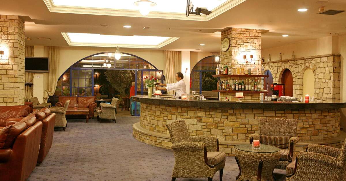Een foto van het interieur van Navarria Hotel