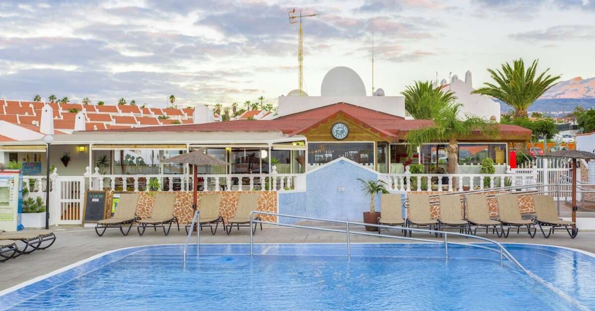 Een foto van het zwembad bij Sunset View Club by Diamond Resorts