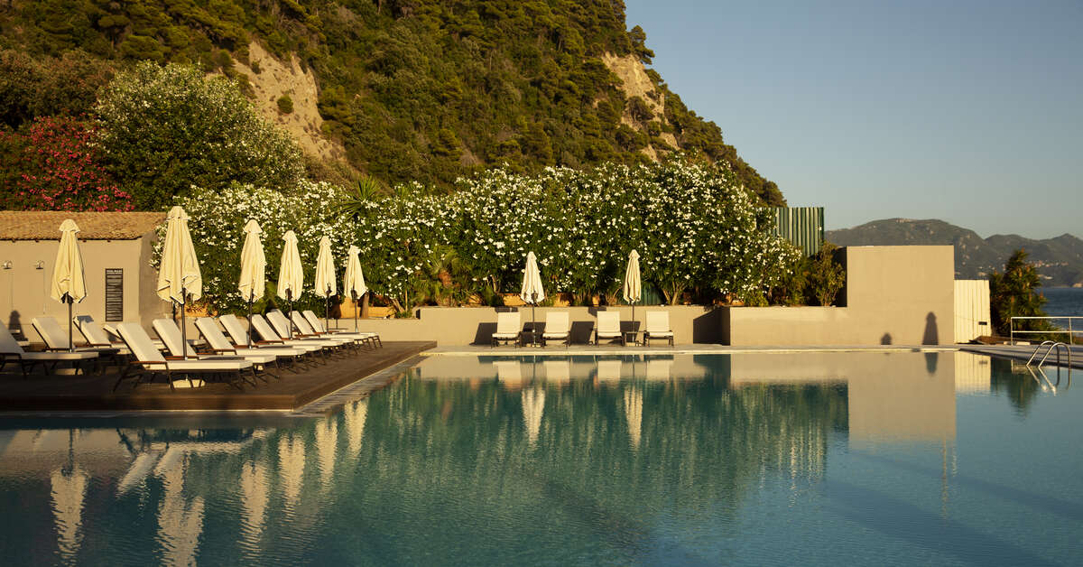 Een foto van het zwembad bij Domes of Corfu