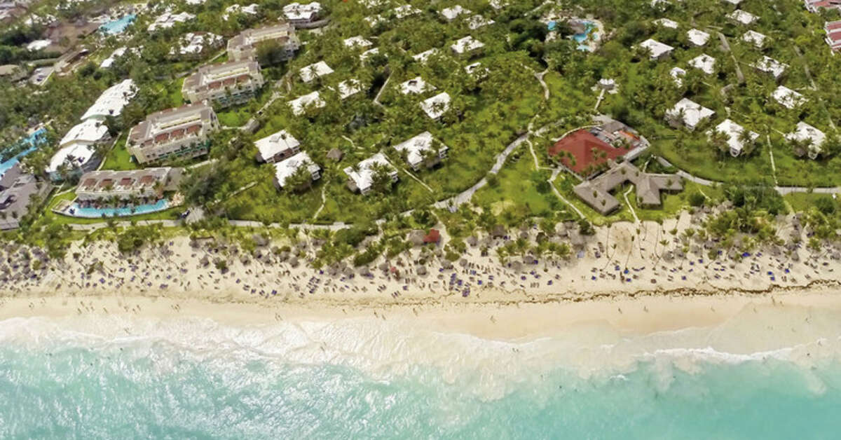 Een foto van de buitenkant van Grand Palladium Bavaro Suites Resort & Spa