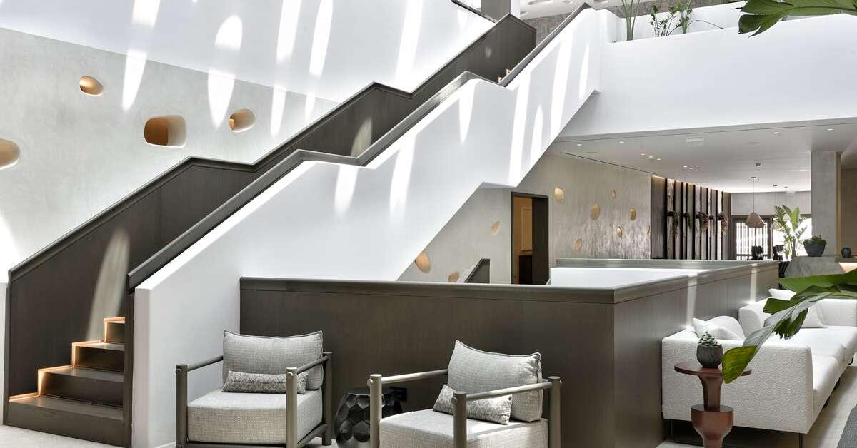 Een foto van het interieur van Aeonic Suites & Spa