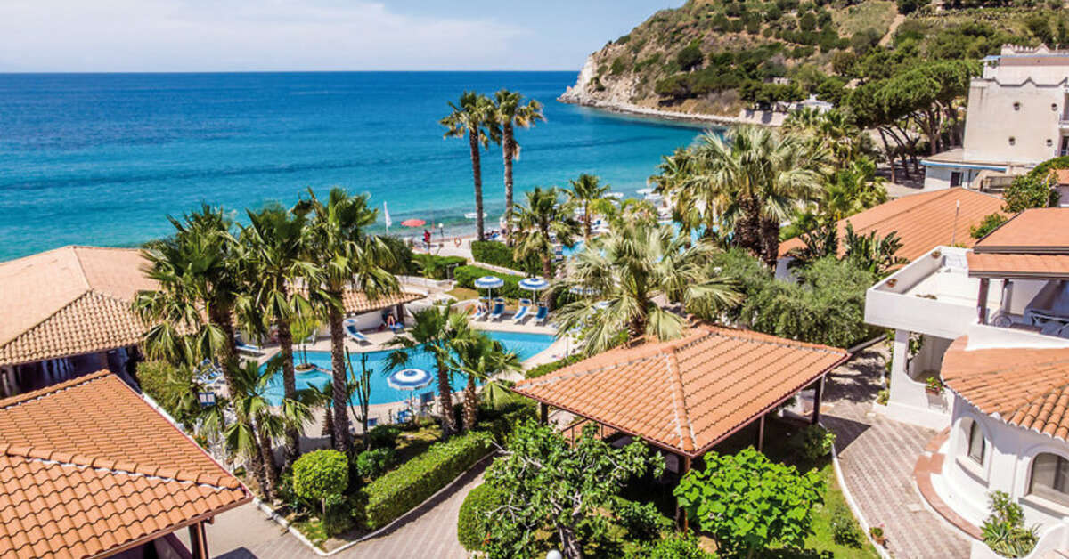 Een foto van de buitenkant van Villaggio Baia d'Ercole
