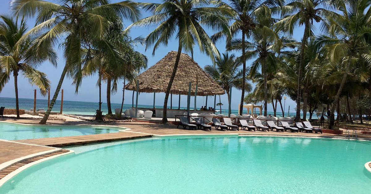 Een foto van het zwembad bij Kiwengwa Beach Resort