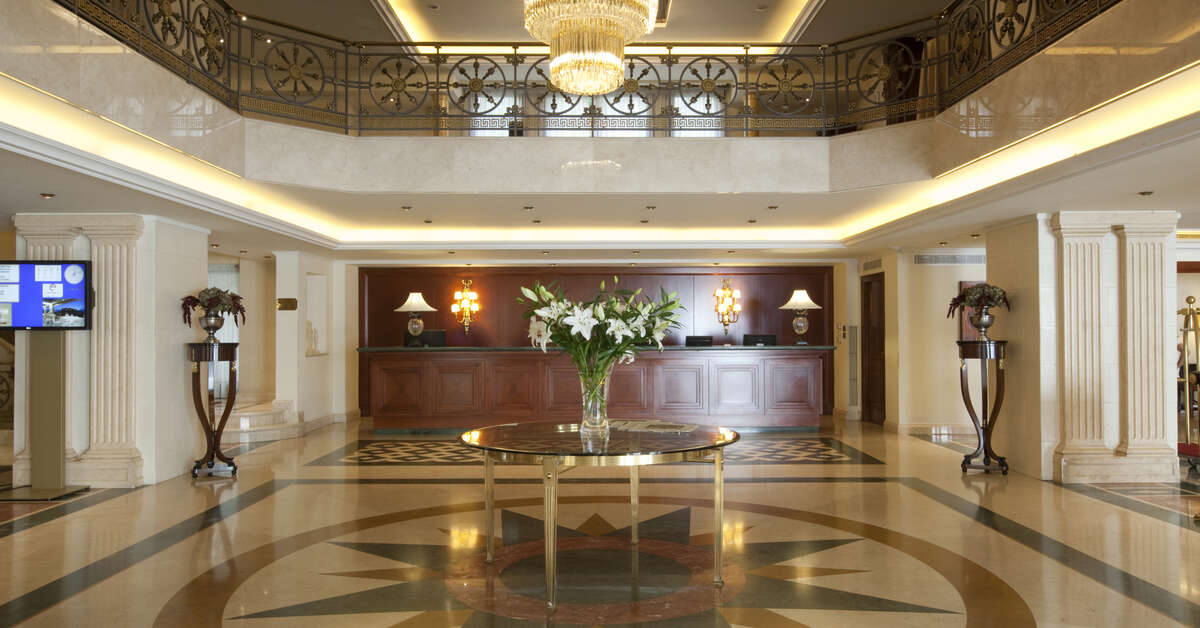 Een foto van het interieur van Electra Palace Athens