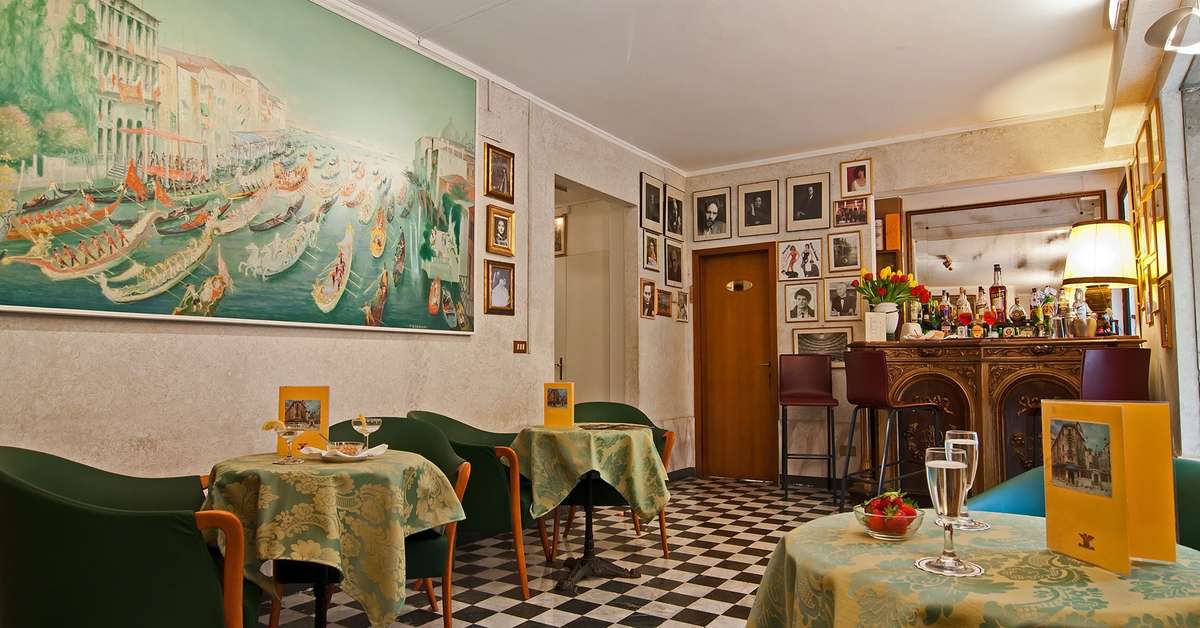 Een foto van La Fenice et des Artistes