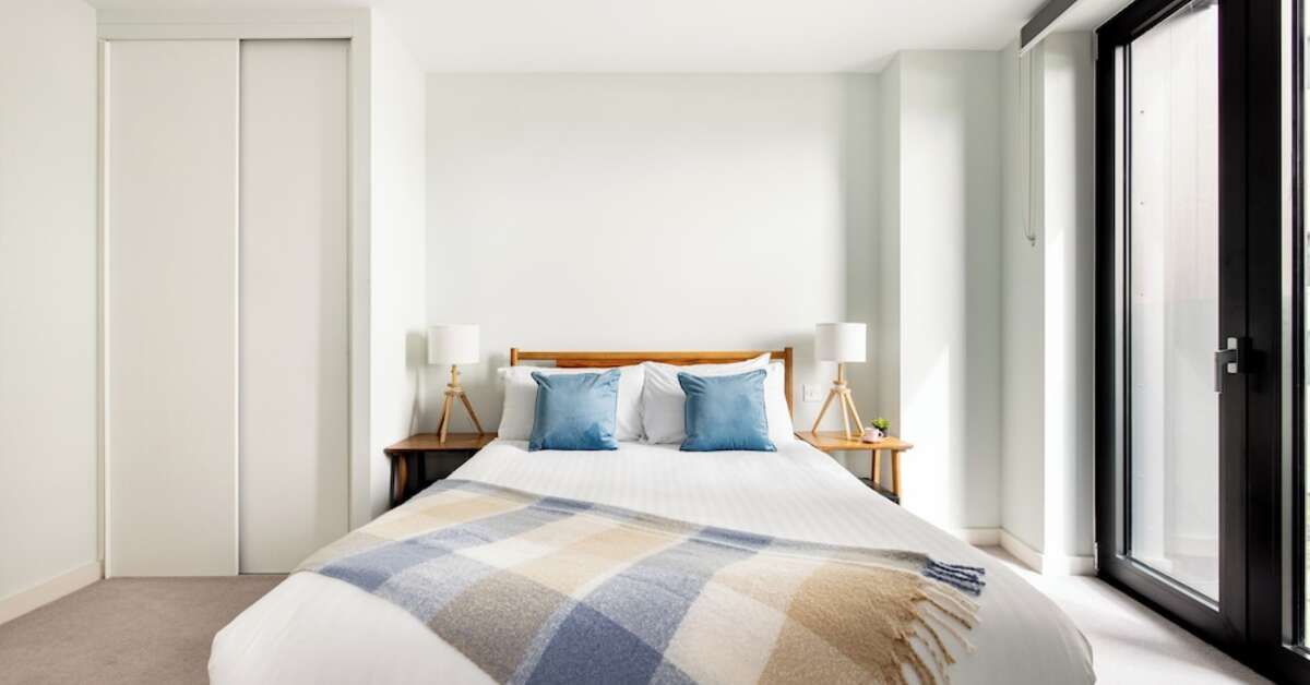 Een foto van Charles Hope London Croydon