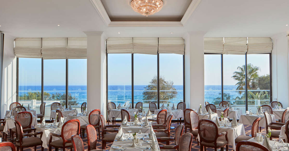 Een foto van Grecian Bay Hotel