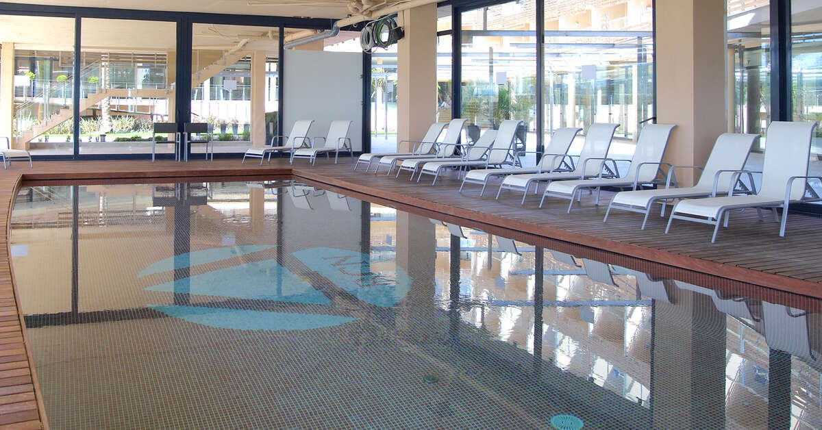 Een foto van het zwembad bij Ohtels Les Oliveres