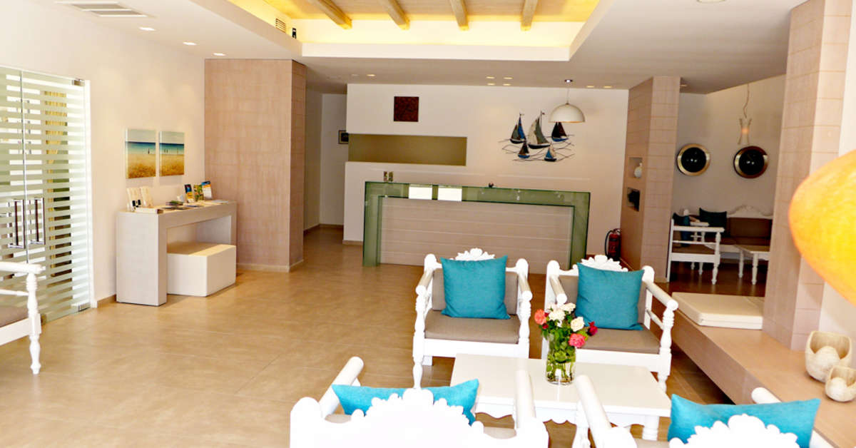 Een foto van het interieur van Amaryllis Paros Beach Hotel