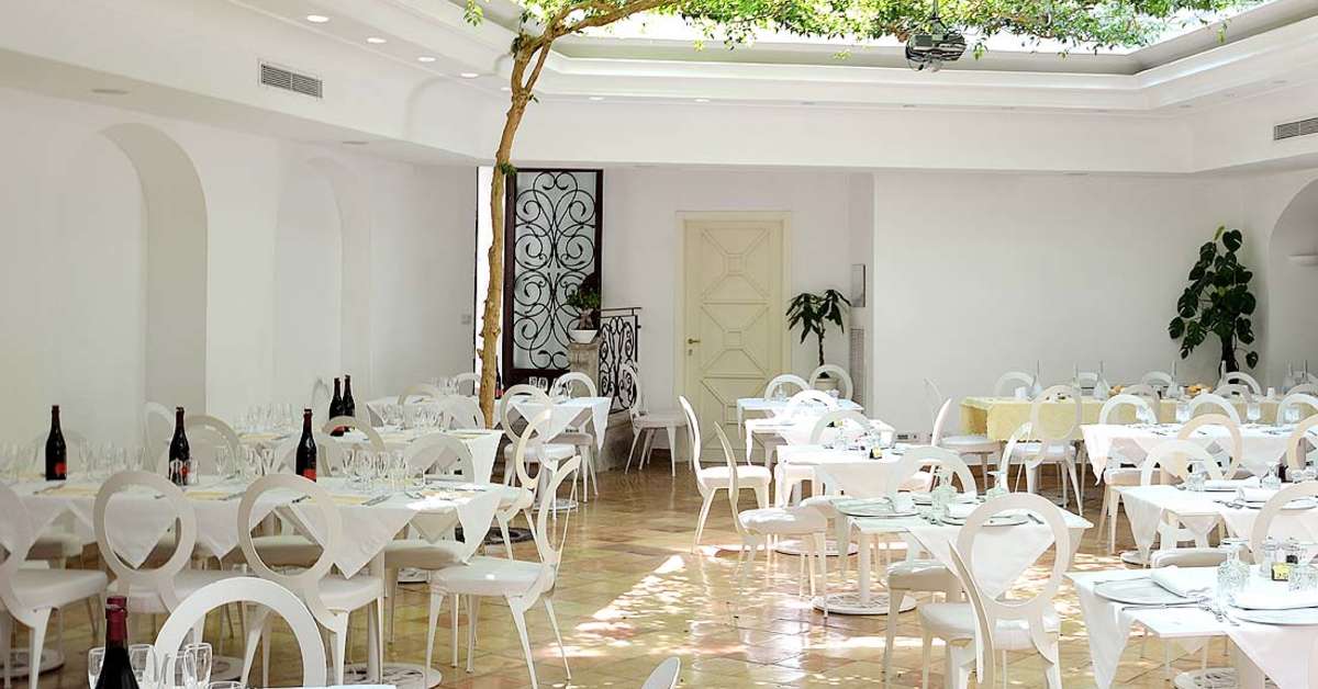 Een foto van het terras bij Hotel Villa Romana