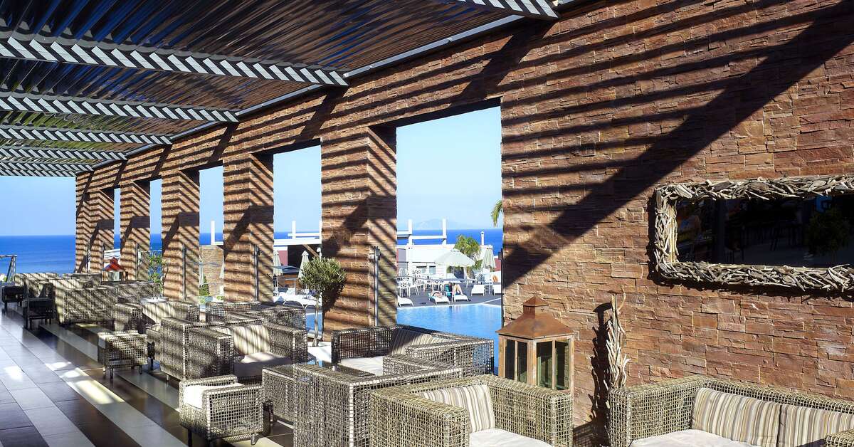 Een foto van het terras bij Michelangelo Resort & Spa