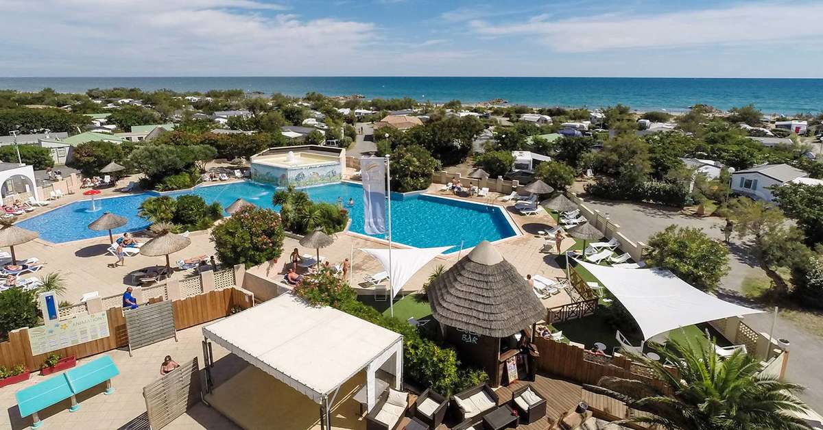 Een foto van het zwembad bij Camping Sandaya Les Tamaris