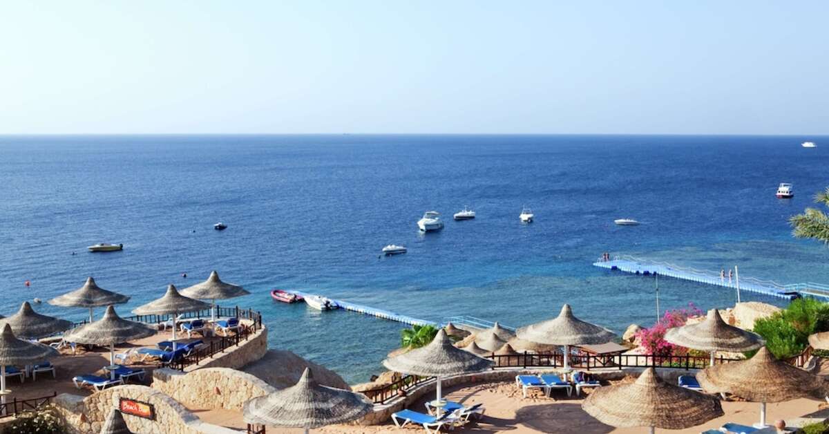 Een foto van het strand bij DoubleTree by Hilton Sharm El Sheikh Sharm Bay