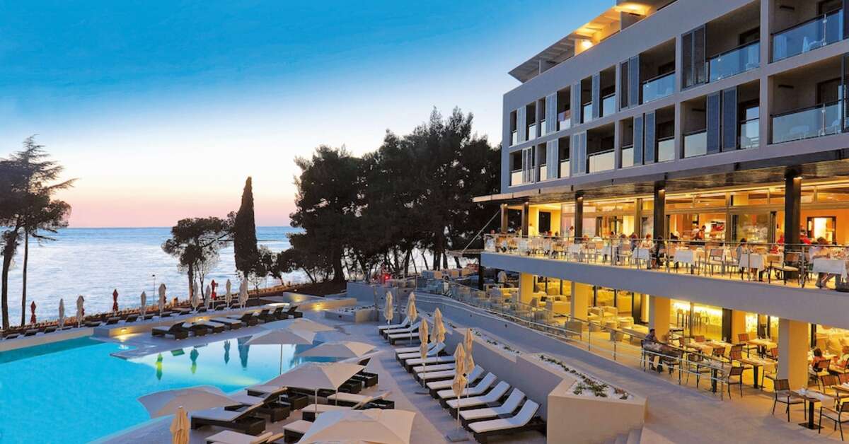 Een foto van het zwembad bij Hotel Parentium Plava Laguna