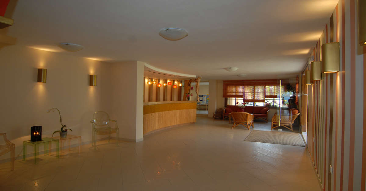 Een foto van het interieur van Hotel Eva Beach