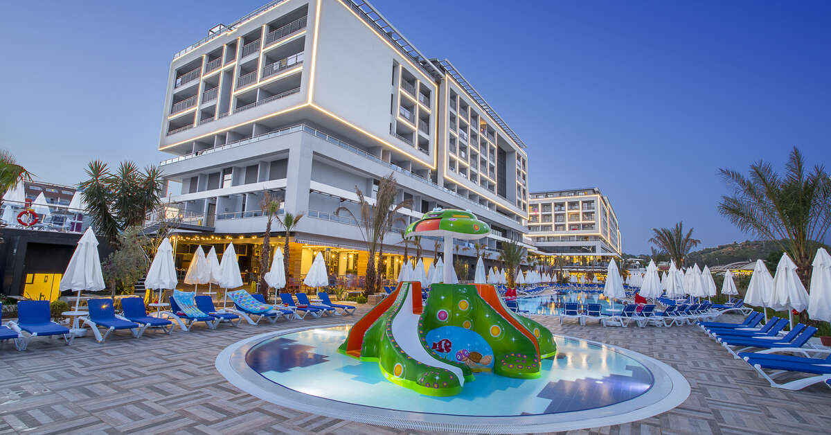 Ein Foto vom Pool im Numa Bay Exclusive Hotel