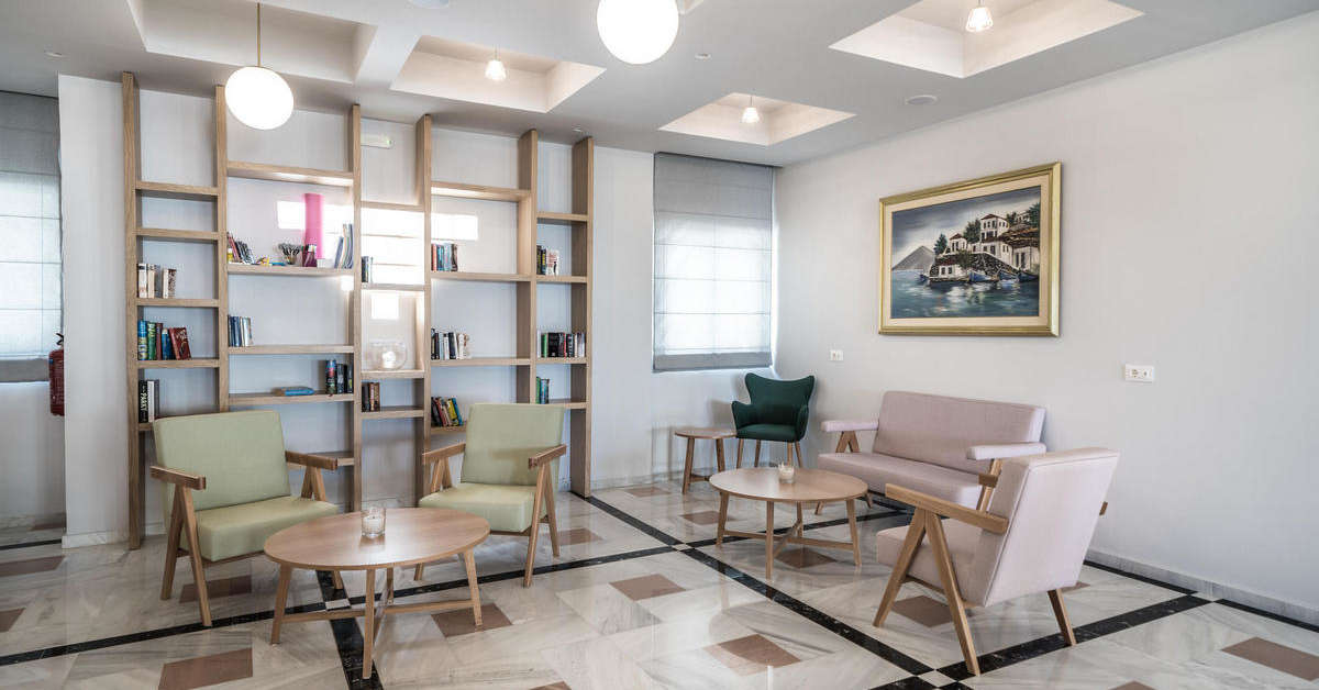 Een foto van het interieur van Adele Beach Hotel
