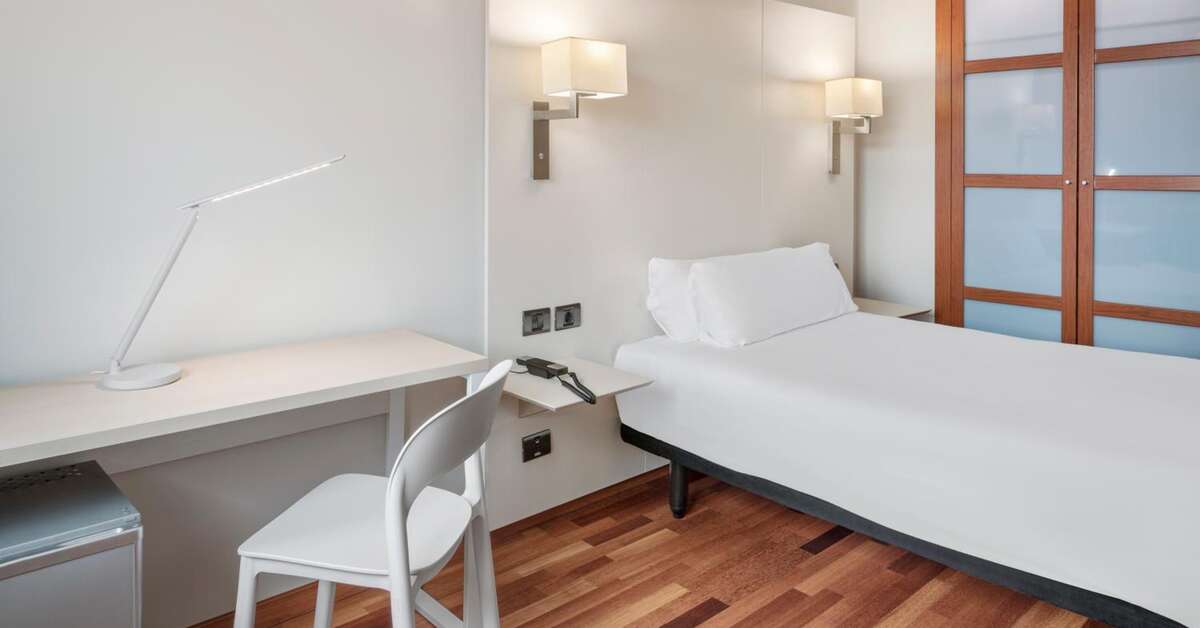 Een foto van B&B Hotel Granada Estacion