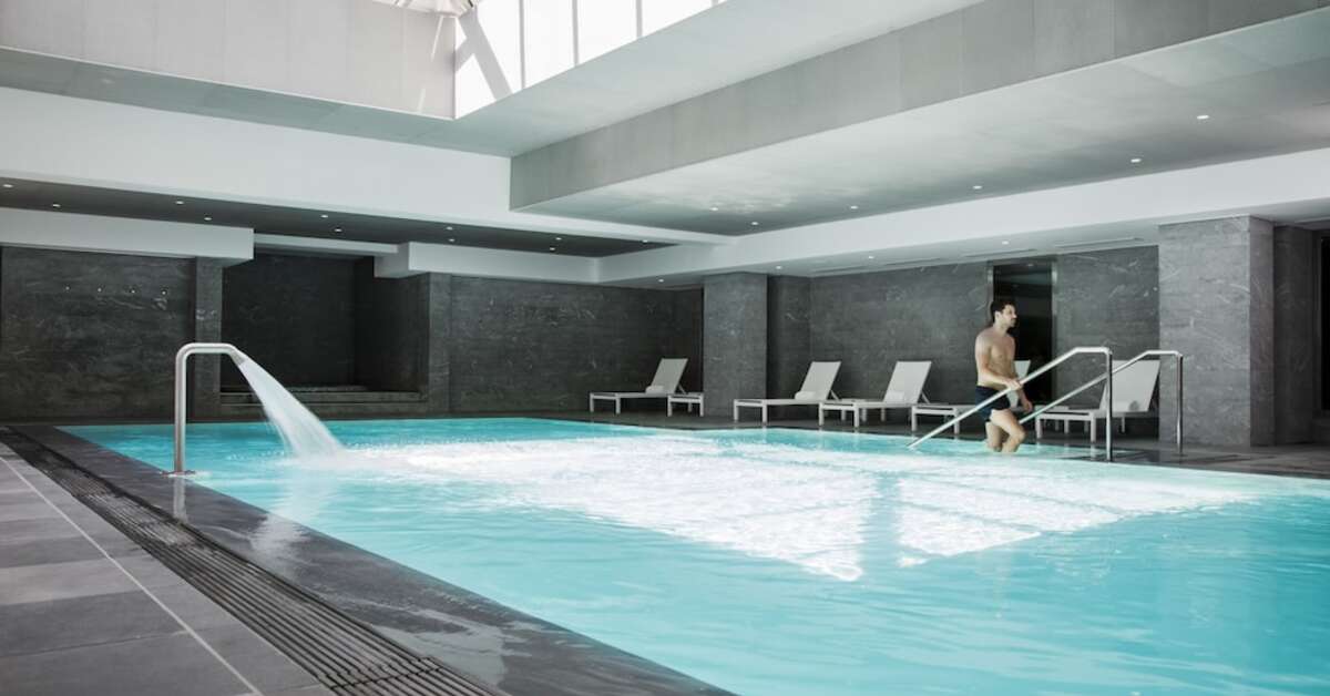 Een foto van het zwembad bij Relais Spa Val d'Europe
