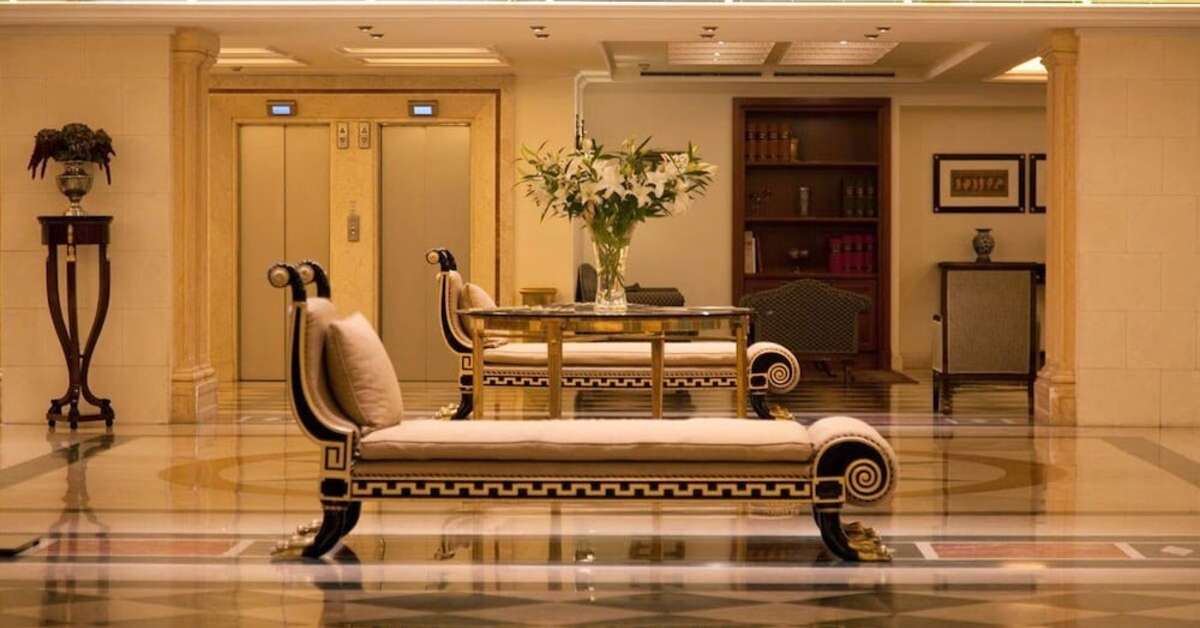 Een foto van het interieur van Electra Palace Athens