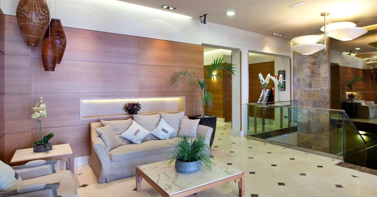 Een foto van het interieur van Sterling Hotel