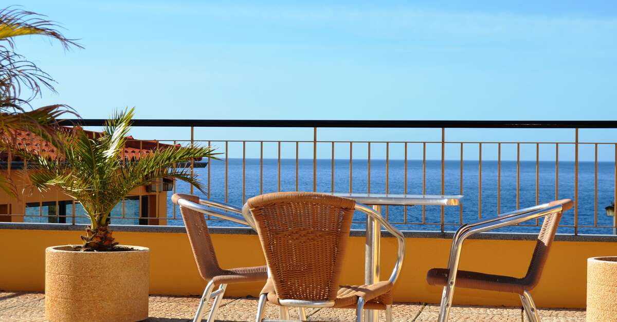 Een foto van het terras bij Cais da Oliveira