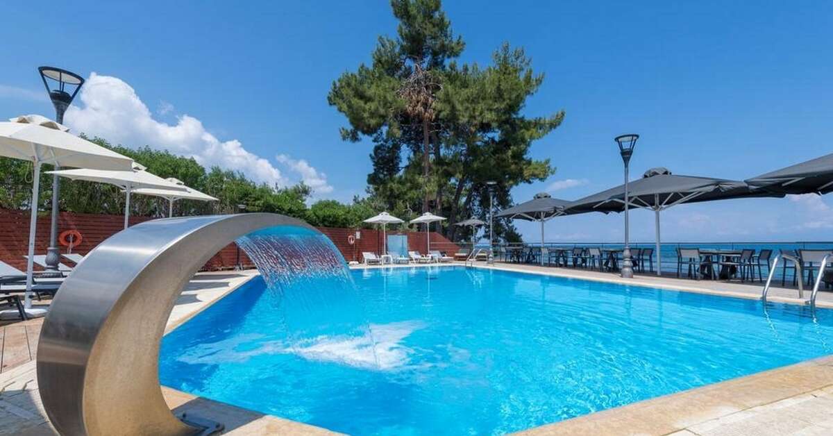 Een foto van het zwembad bij Poseidon Hotel