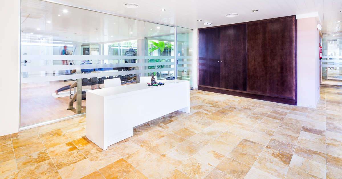 Een foto van het interieur van THB Guya Playa