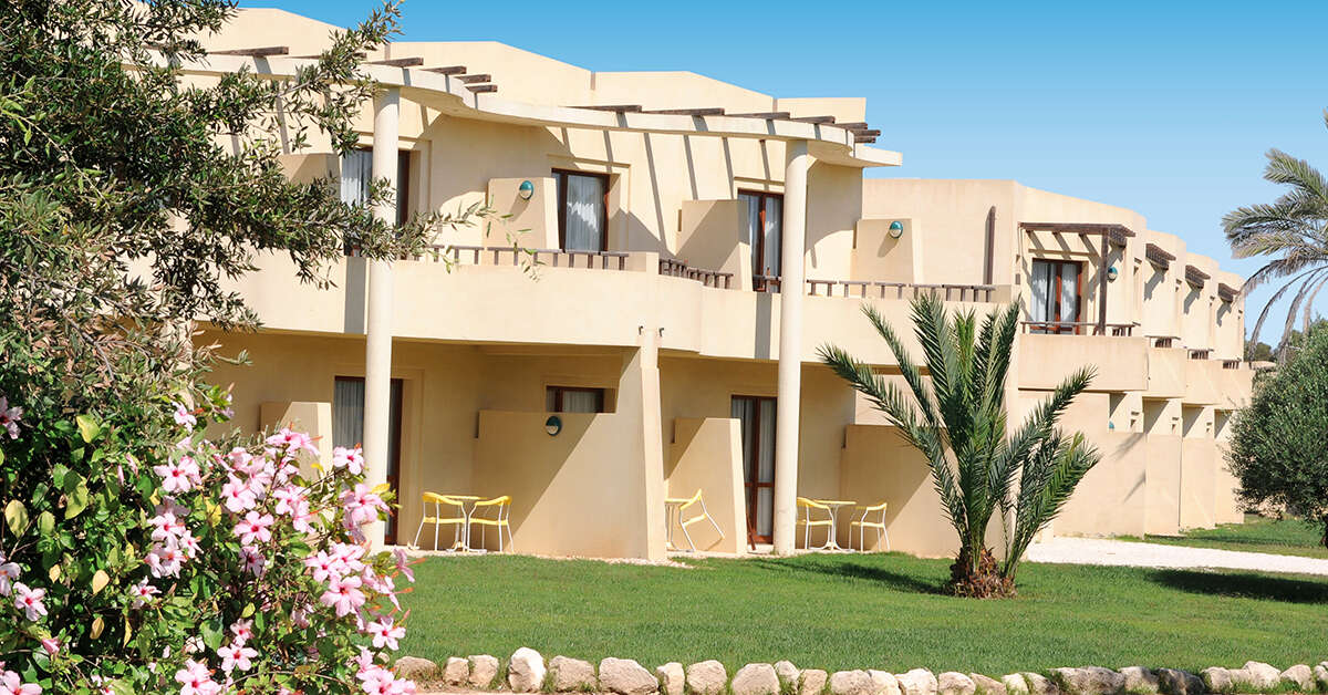 Een foto van de buitenkant van VOI Arenella Resort