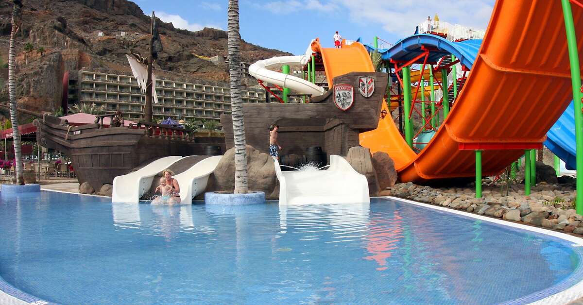 Ein Foto vom Pool im Hotel Livvo Lago Taurito