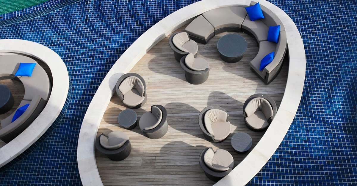 Een foto van het terras bij Phuket Graceland Resort & Spa